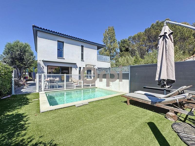 Maison - 153 m² - 5 pièces