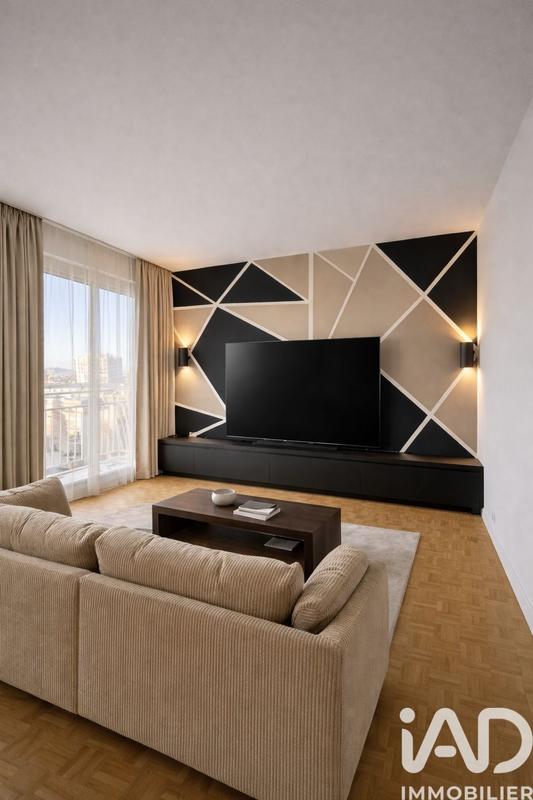 Appartement - 99 m² - 4 pièces