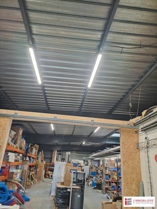 Local d'activité / Entrepôt - 1 090 m²
