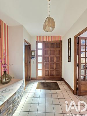 Maison - 212 m² - 8 pièces