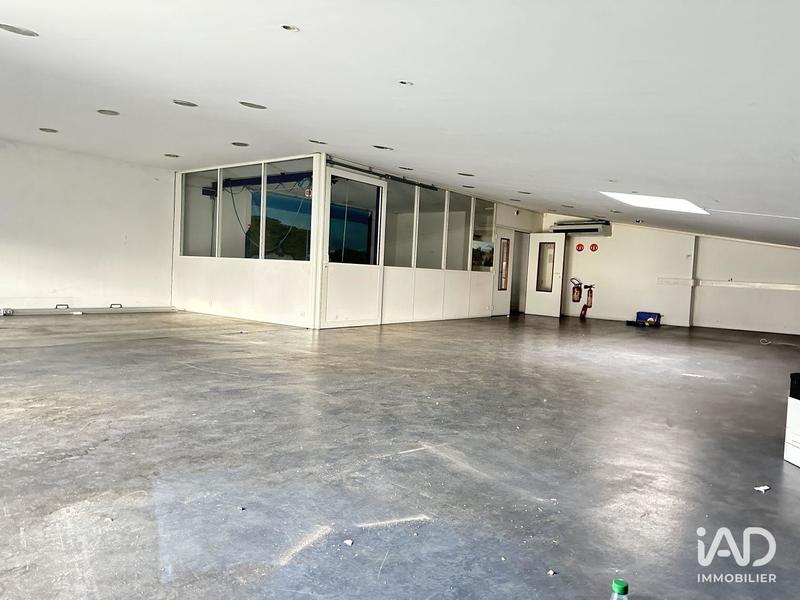 Local commercial - 197 m²