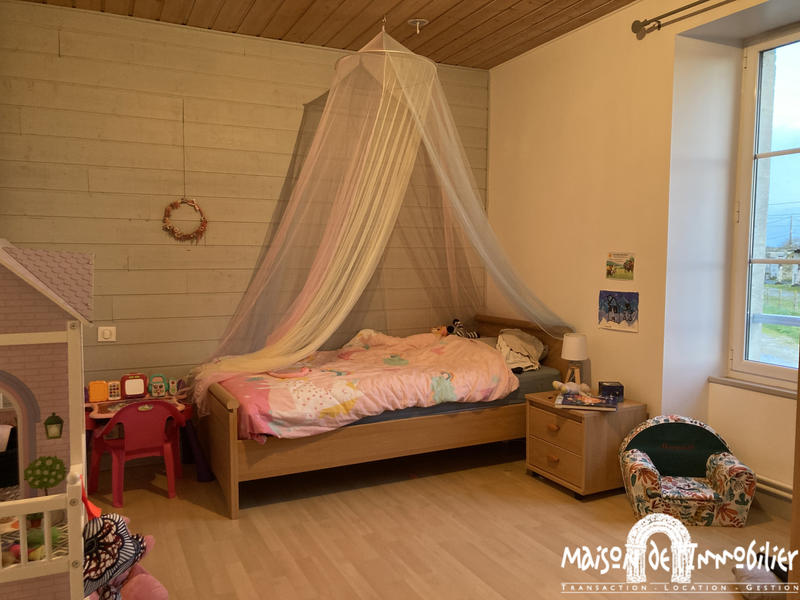 Maison - 128 m² - 6 pièces