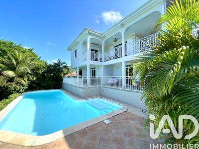 Maison - 145 m² - 6 pièces