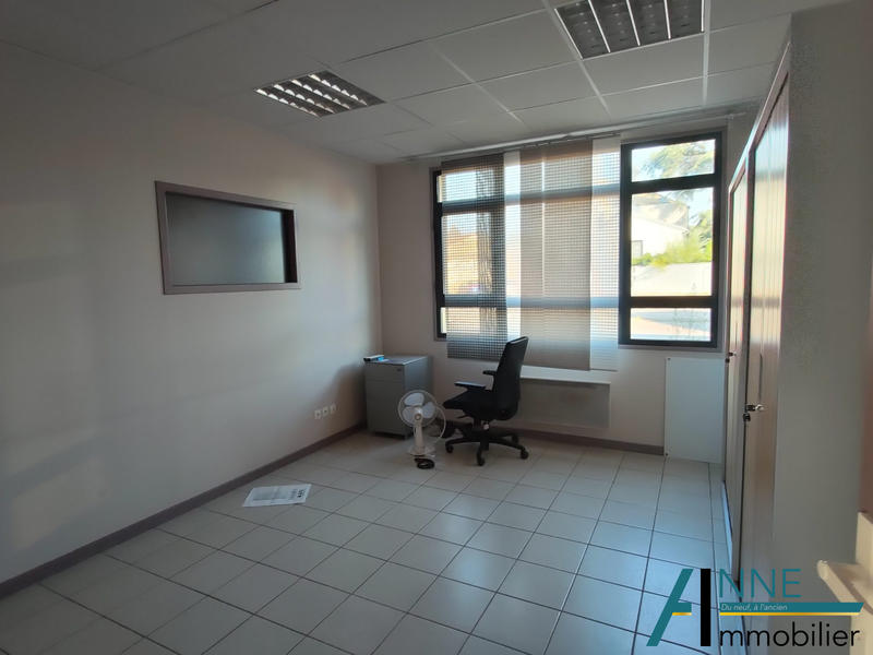 Local commercial - 230 m²