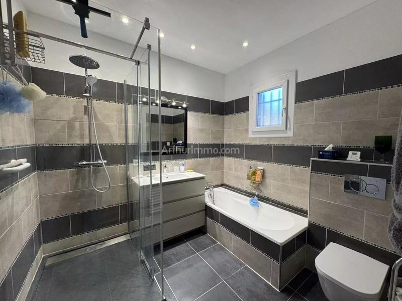 Maison - 190 m² - 6 pièces