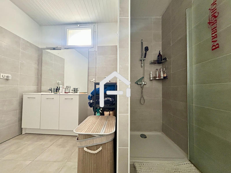 Maison - 88 m² - 3 pièces