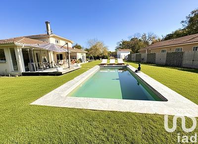 Maison - 160 m² - 6 pièces