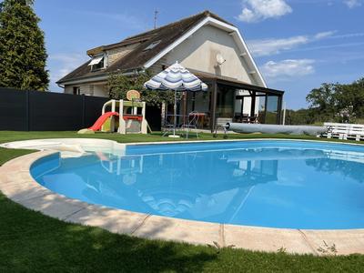 Maison - 139 m² - 7 pièces