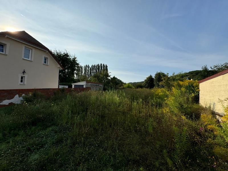 Terrain constructible - 800 m²