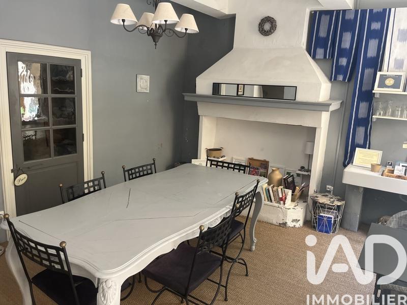 Maison - 450 m² - 8 pièces