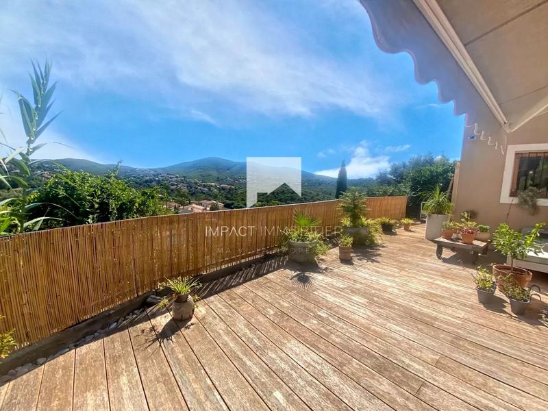 Maison - 112 m² - 4 pièces