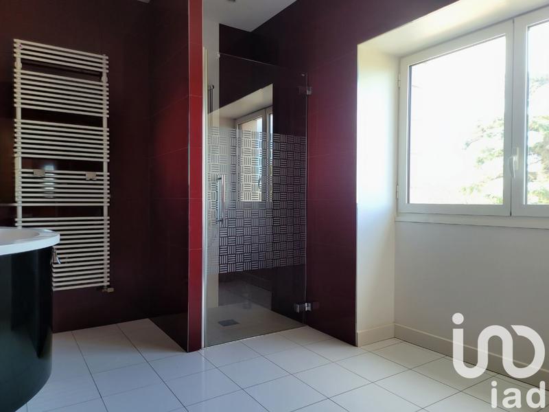 Maison - 400 m² - 9 pièces