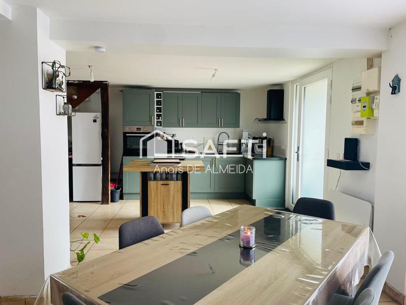 Maison - 96 m² - 4 pièces