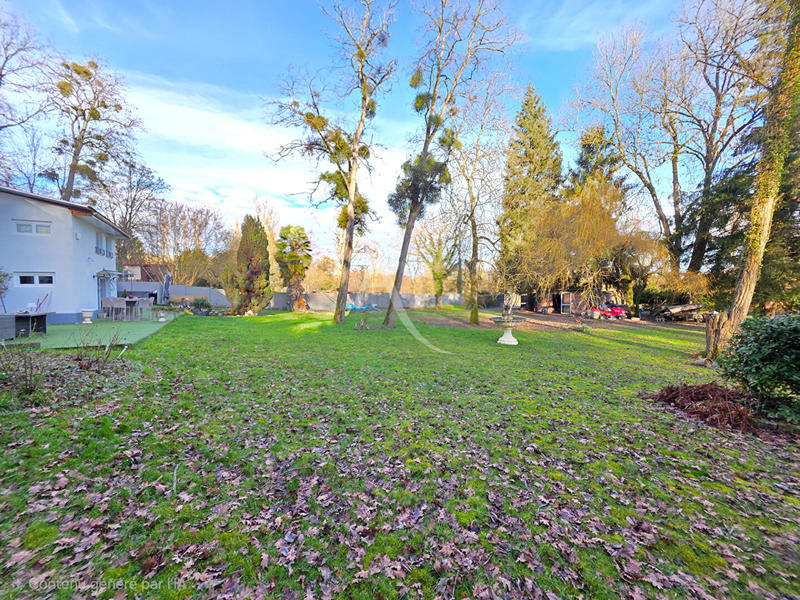 Maison - 202 m² - 6 pièces