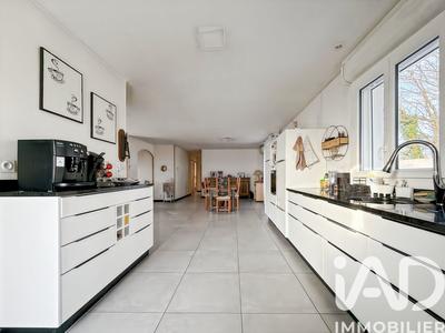 Maison - 107 m² - 6 pièces