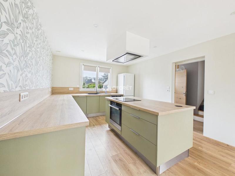 Maison - 93 m² - 5 pièces