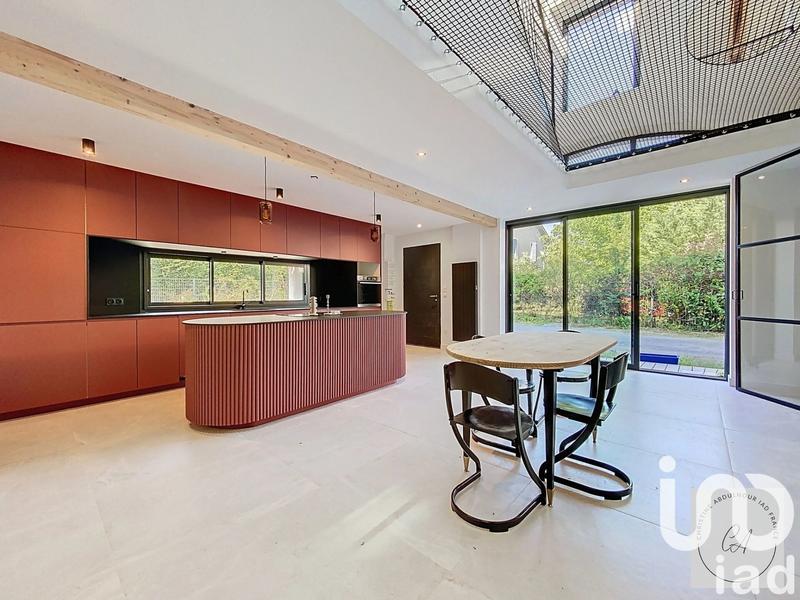 Maison - 140 m² - 6 pièces