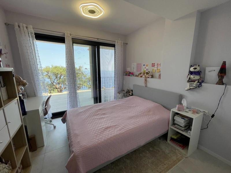 Villa - 185 m² - 6 pièces