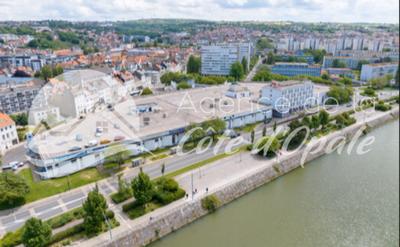 Local commercial - 117 m²