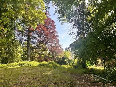 Immeuble - 840 m² - 30 pièces