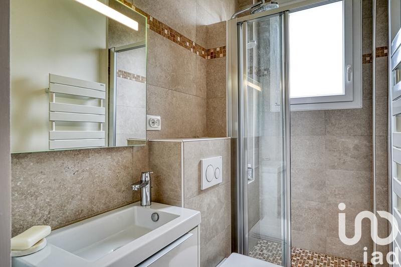 Maison - 184 m² - 8 pièces