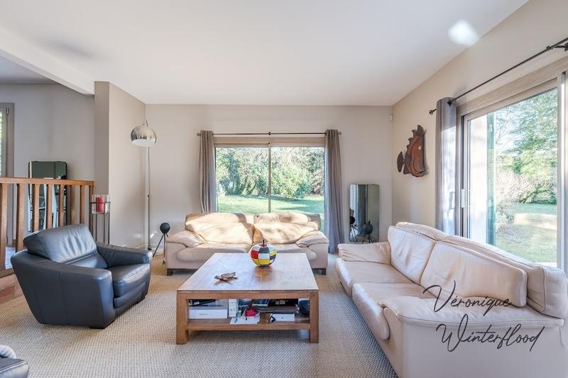 Maison - 185 m² - 8 pièces