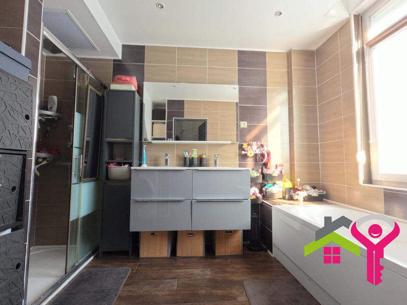 Maison - 134 m² - 5 pièces