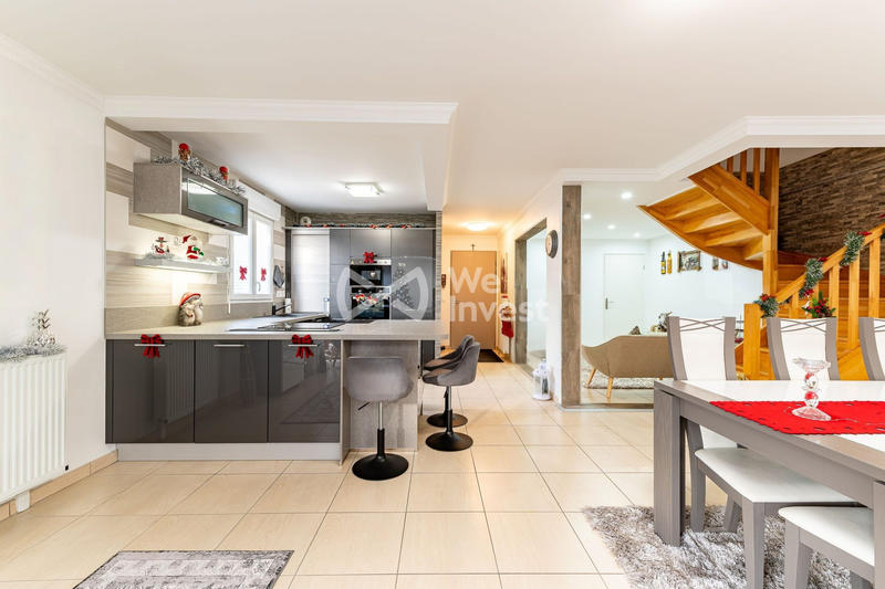 Maison - 122 m² - 6 pièces