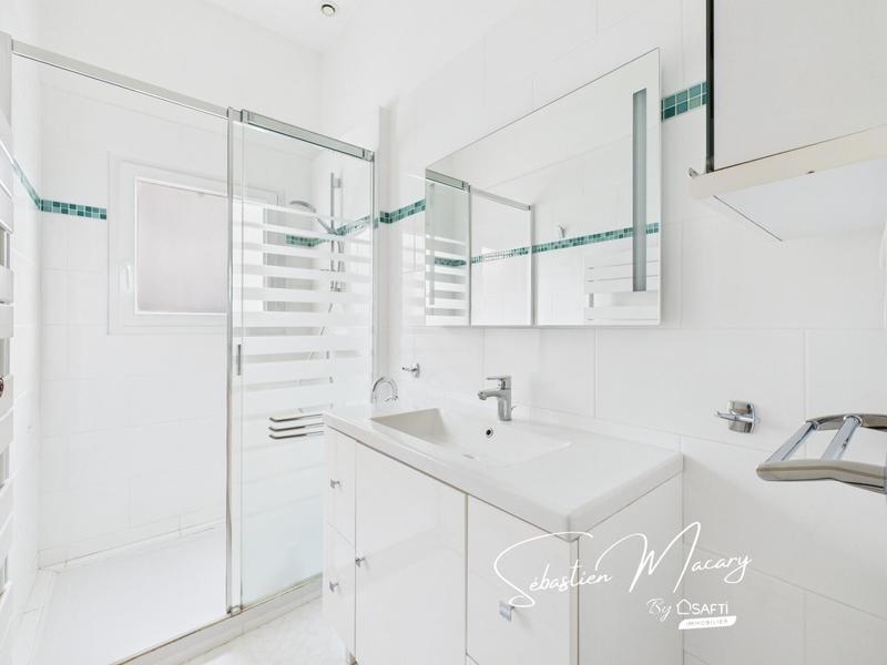 Maison - 170 m² - 7 pièces