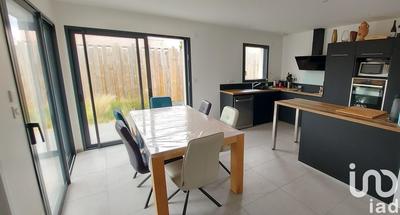 Maison - 115 m² - 6 pièces