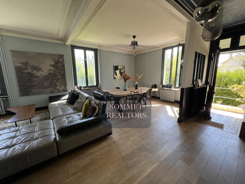 Propriété - 155 m² - 8 pièces