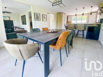 Maison - 148 m² - 9 pièces