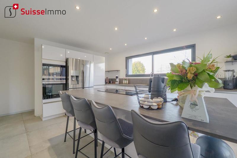 Villa - 302 m² - 7 pièces