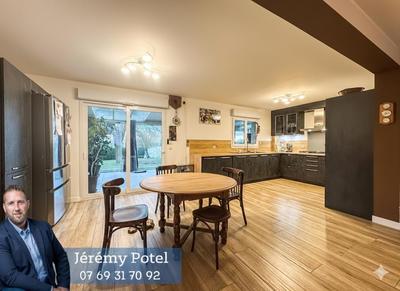 Pavillon - 165 m² - 6 pièces