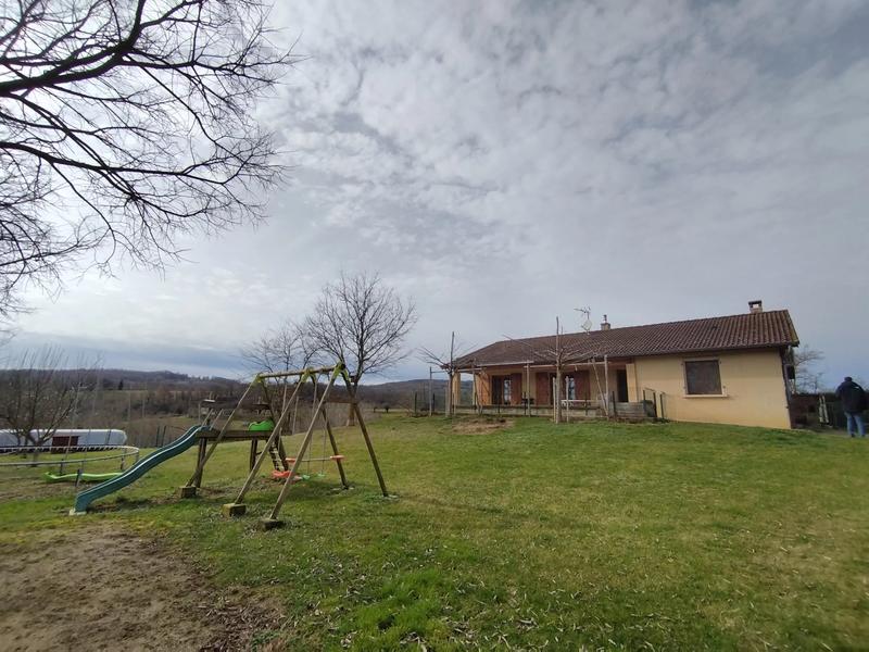 Maison - 143 m² - 5 pièces