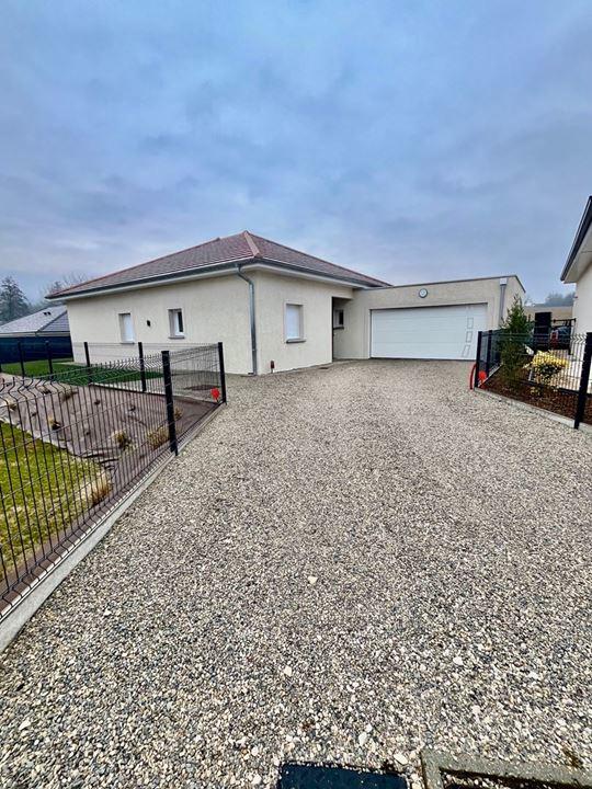 Maison traditionnelle - 115 m² - 5 pièces