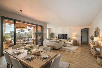 Appartement - 102 m² - 4 pièces