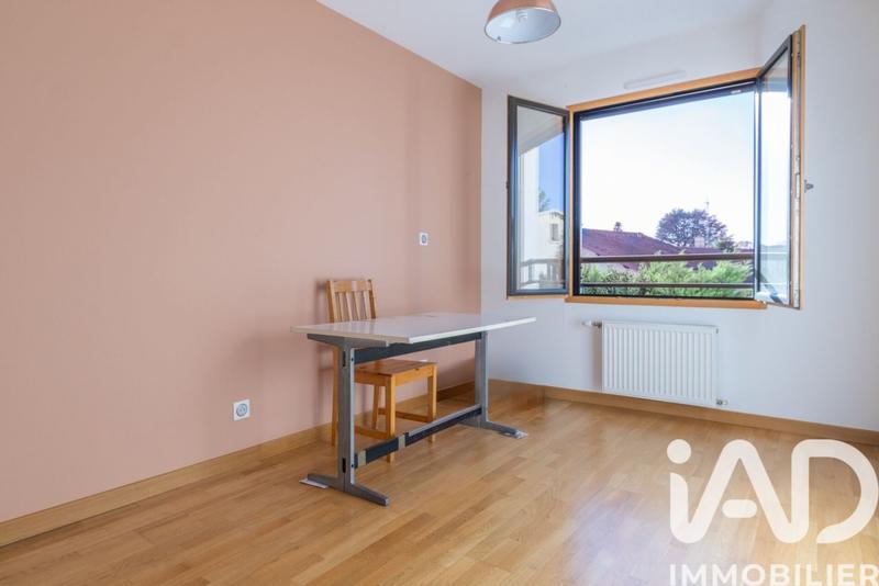 Appartement - 95 m² - 4 pièces