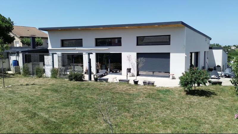 Maison - 179 m² - 6 pièces