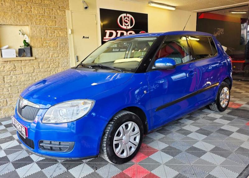 Skoda Fabia II 1.2l Clim Sieges Chauffant 4cv Ct Ok