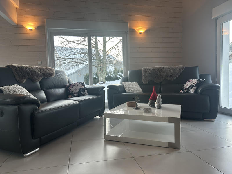 Villa - 100 m² - 5 pièces