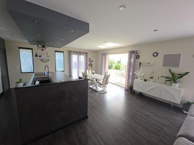 Maison - 185 m² - 6 pièces