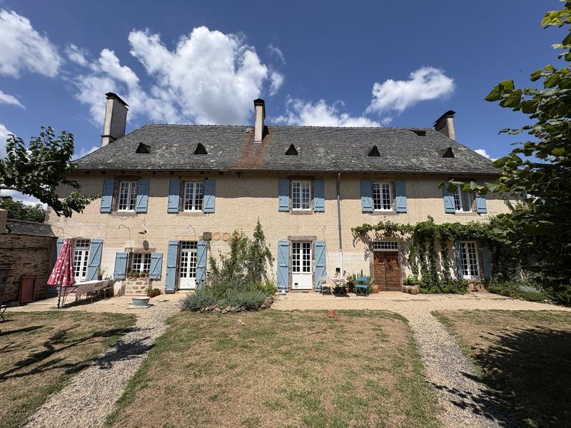Maison - 288 m² - 7 pièces