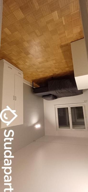 Chambre - 13 m² - 1 pièce