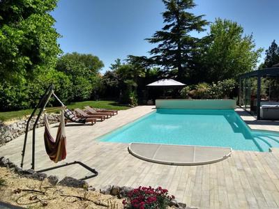 Maison - 288 m² - 5 pièces