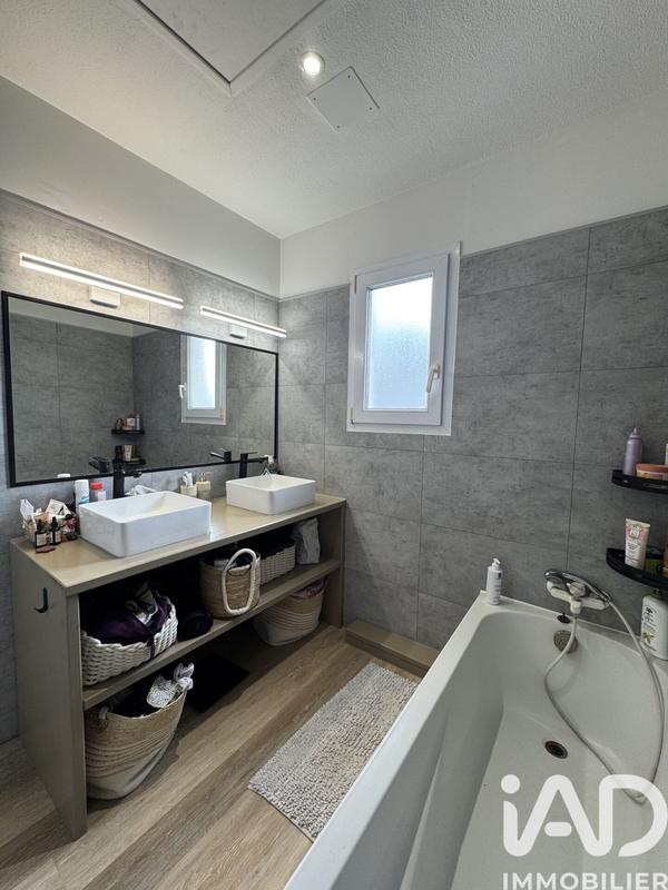 Maison - 100 m² - 6 pièces