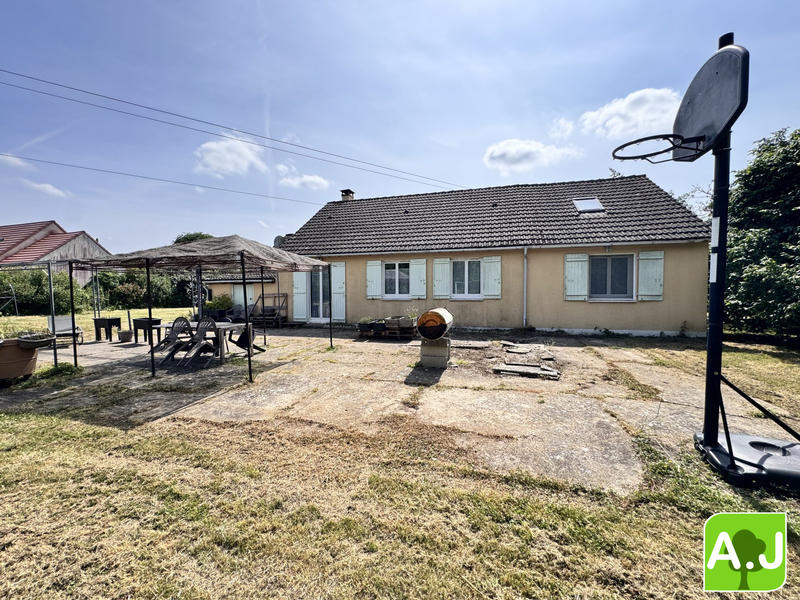 Maison - 110 m² - 6 pièces