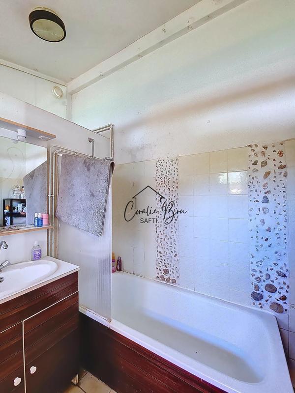 Maison - 260 m² - 5 pièces