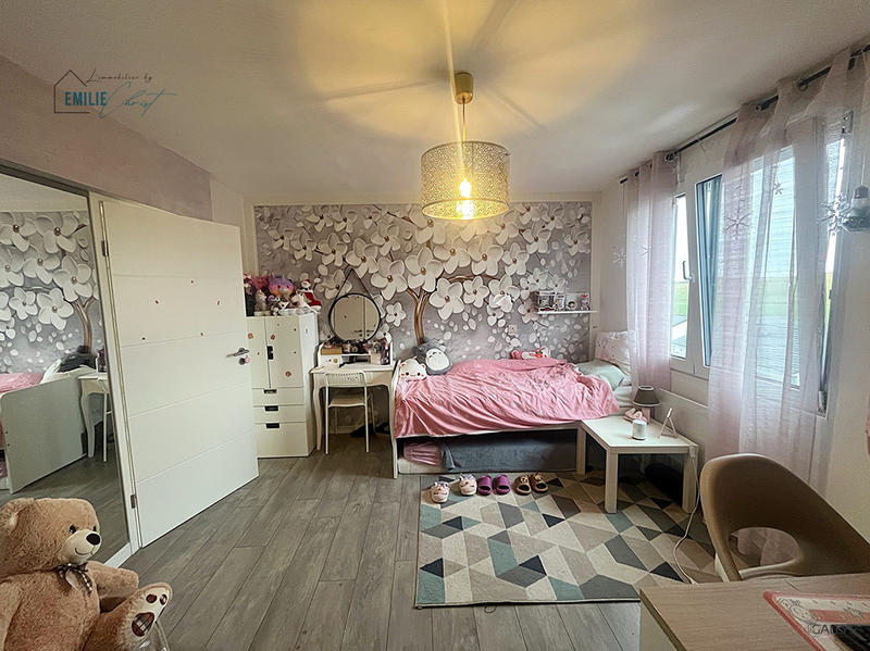 Maison - 195 m² - 7 pièces