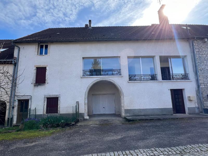 Maison - 108 m² - 7 pièces